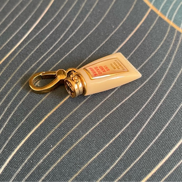 Juicy Couture Suntan Lotion Charm - Picture 4 of 7
